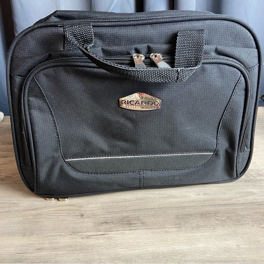 Toiletry Bag Ricardo Beverly Hills Black Multi Compartment Hanging Travel - Picture 1 of 10